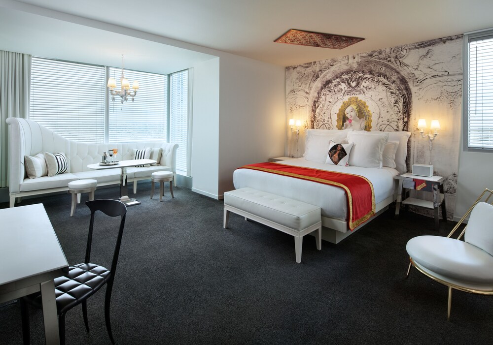 Guestroom