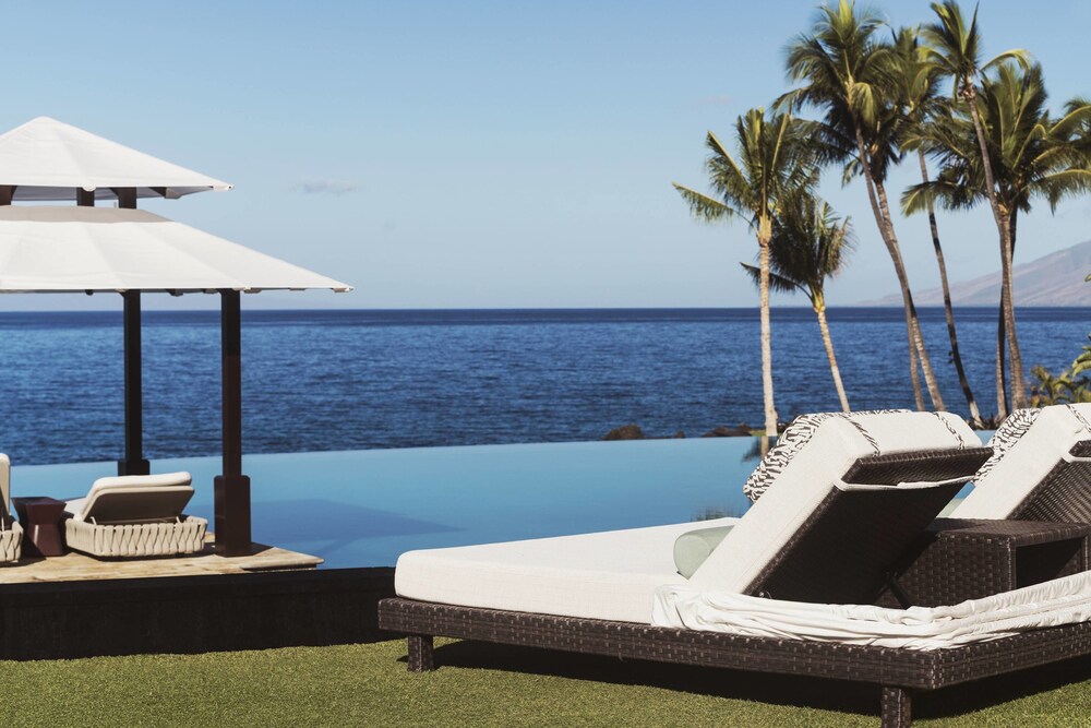 Infinity Pool
