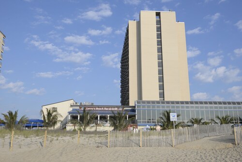 Clarion Resort Fontainebleau Hotel - Oceanfront