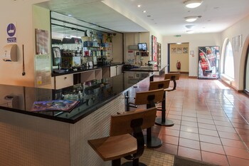 Hotel Bar