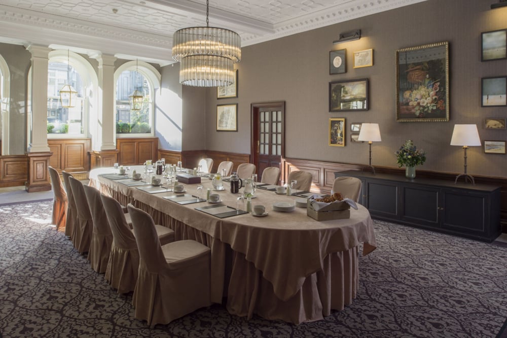 Family Dining