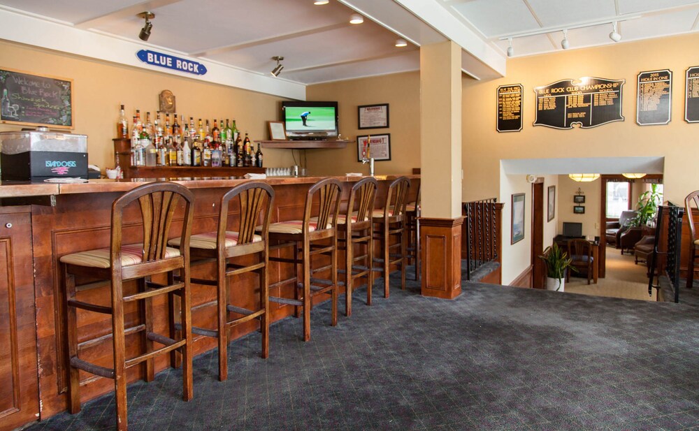 Hotel Lounge