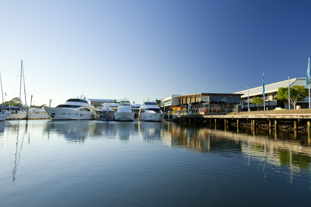 Dock