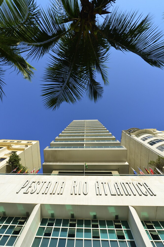 Fachada del hotel