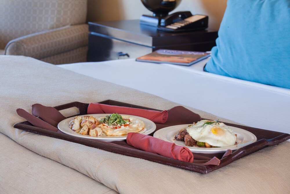 Room Service - Dining