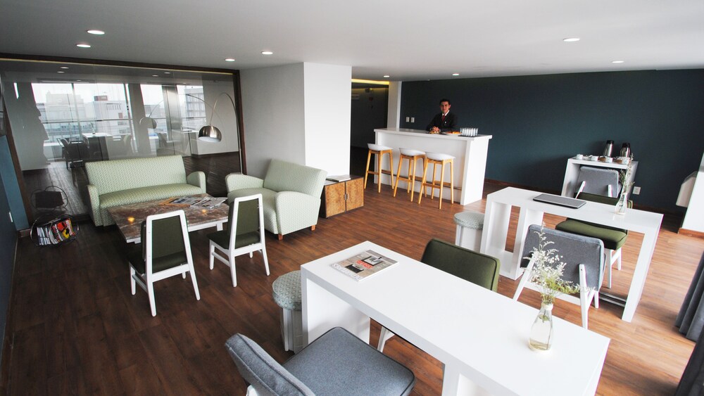 Executive Lounge