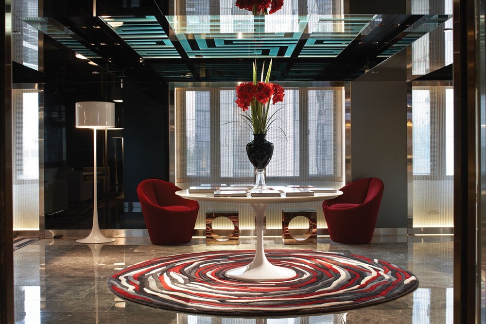 Executive Lounge