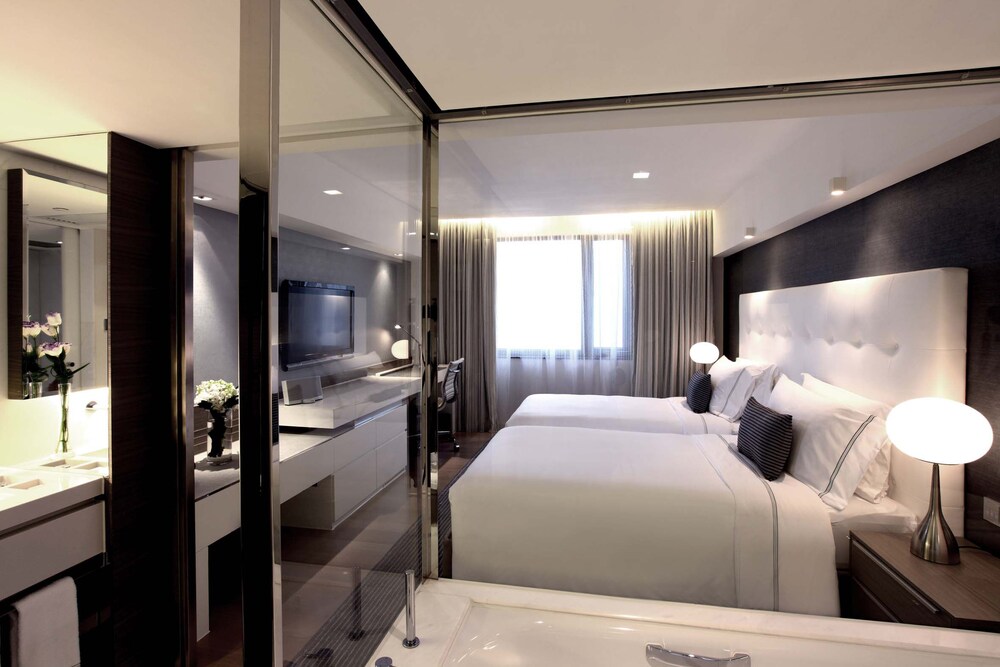 Room, The Mira Hong Kong Hotel