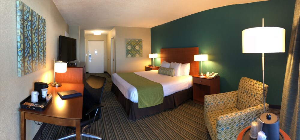 Room, Best Western On the Bay Inn & Marina