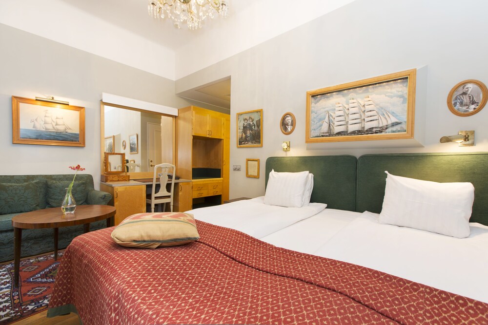Guestroom