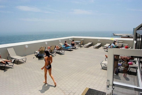 Sundeck