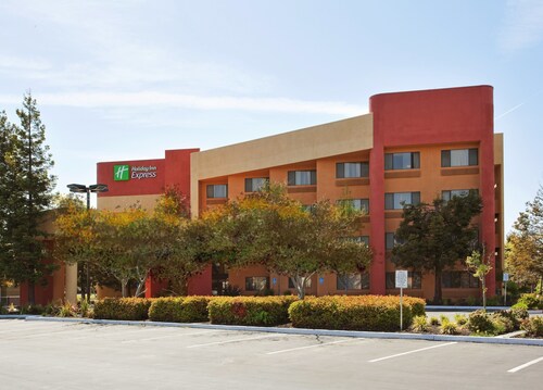 Holiday Inn Express Union City - San Jose