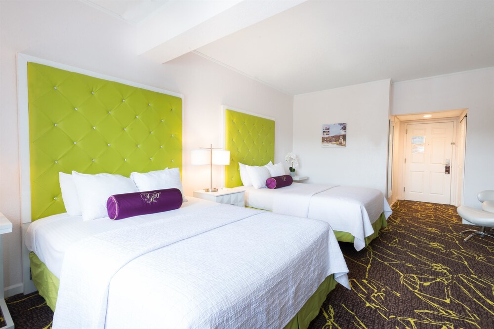 Guestroom