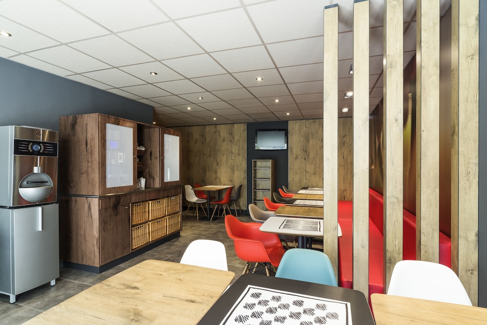 Salle de petit-déjeuner