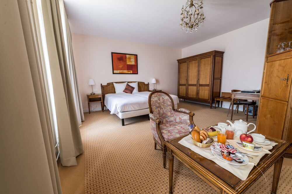 Guestroom