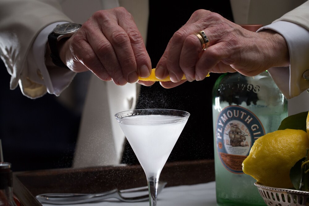 Hotel Bar