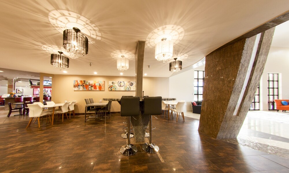 Hotel Bar