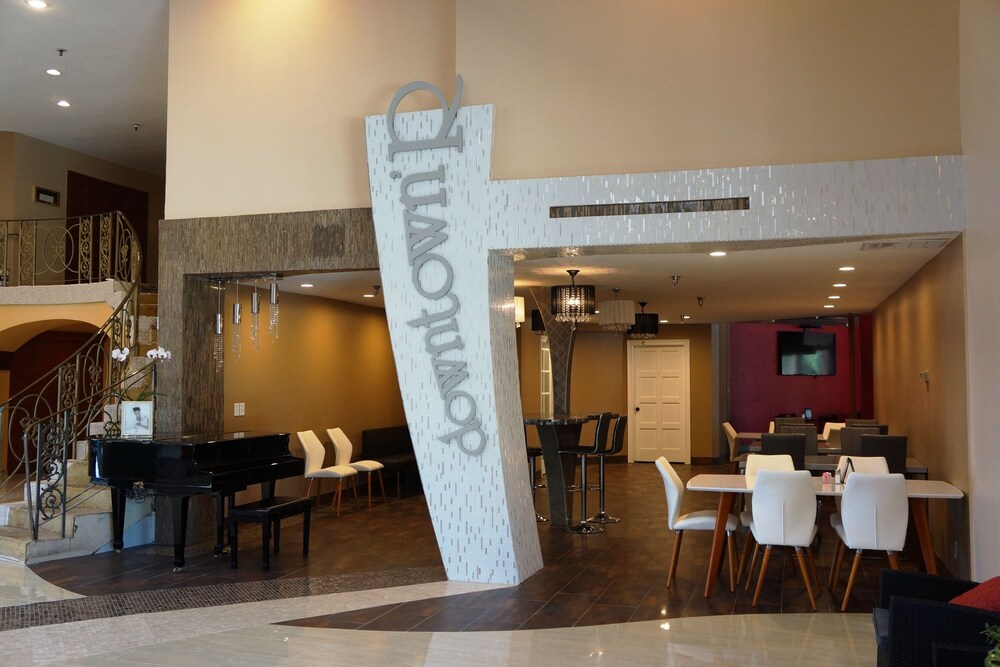 Hotel Lounge