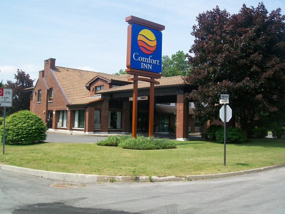 Fachada del hotel