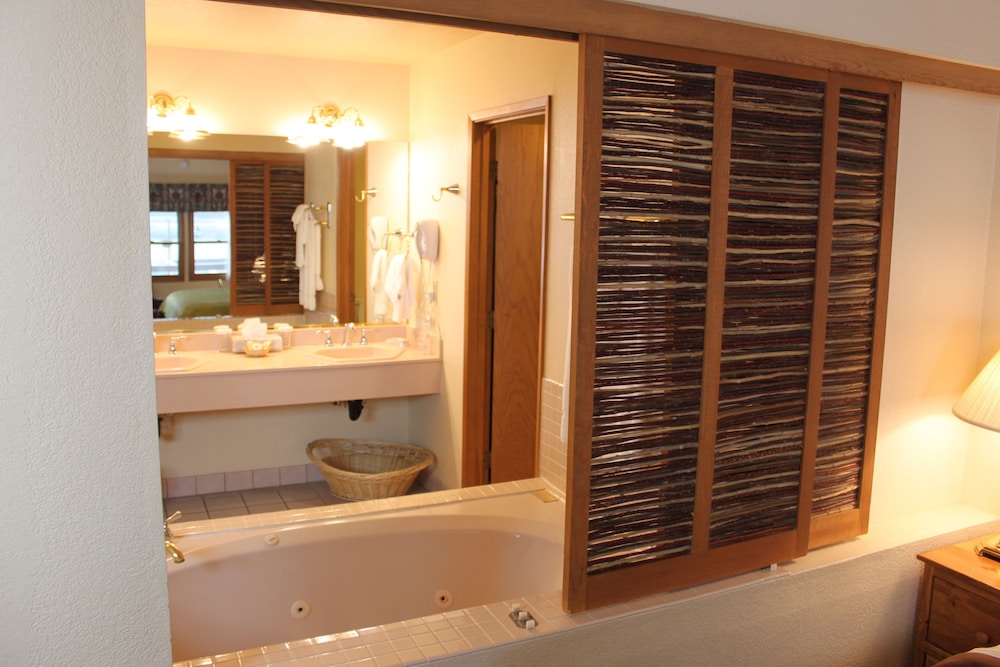 Jetted Tub