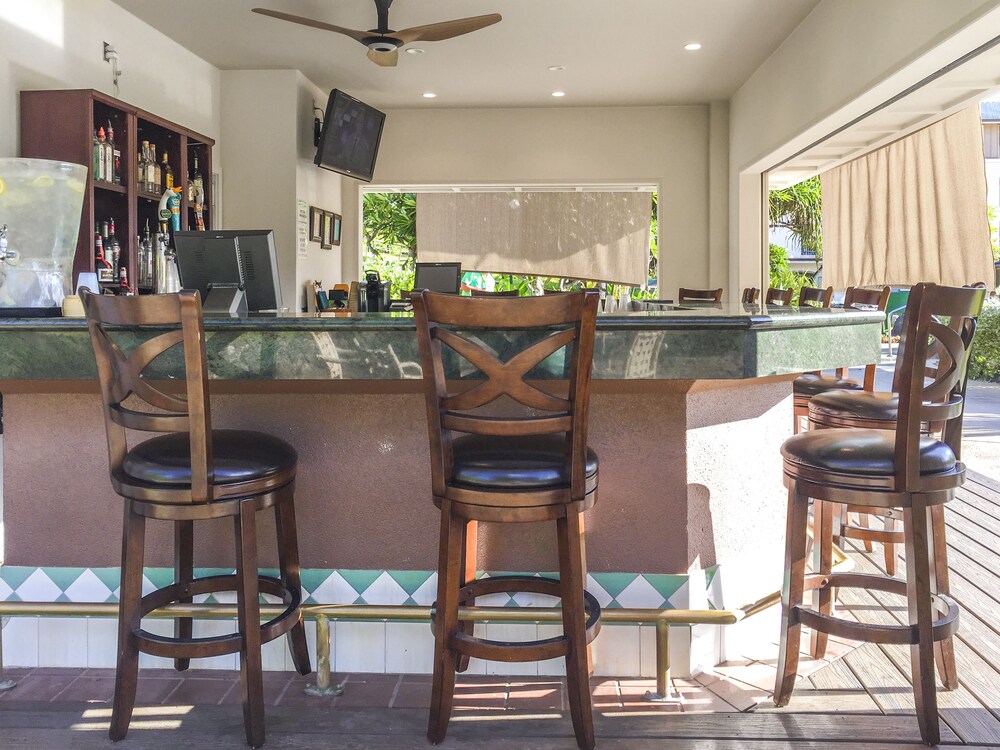 Hotel Bar