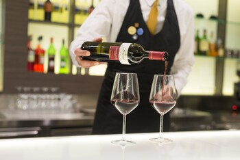 Hotel Bar