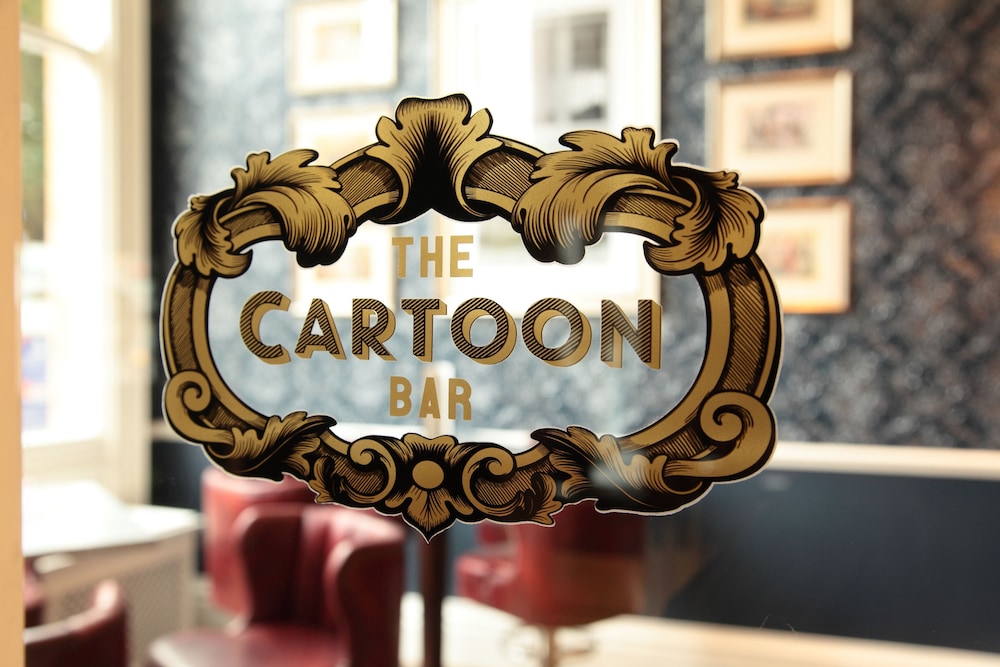 Hotel Bar