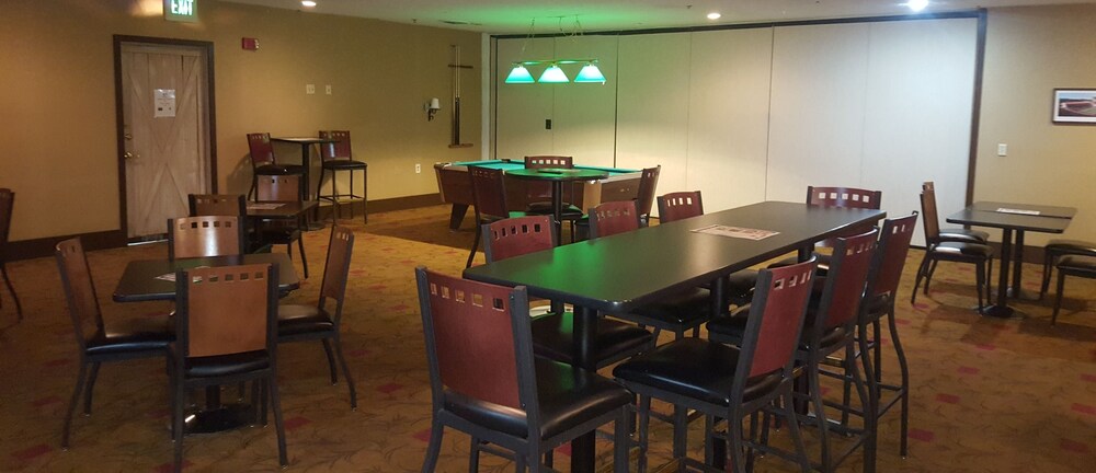 Hotel Lounge