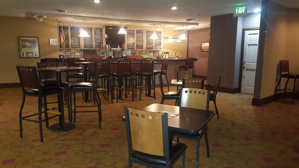 Hotel Lounge