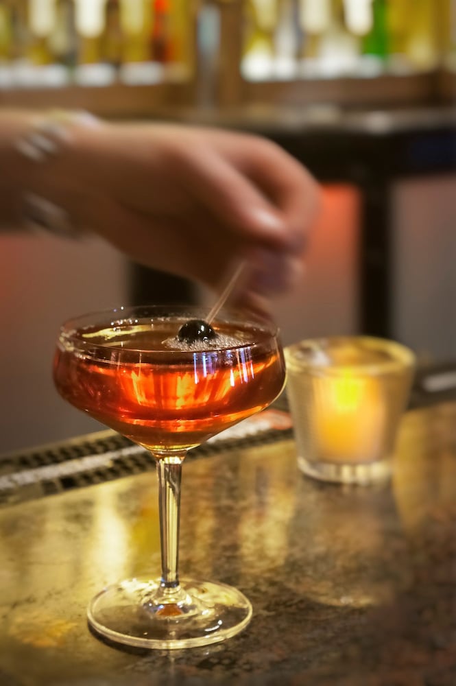 Hotel Bar