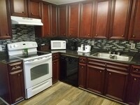 Suite, 1 King Bed, Non Smoking, Microwave