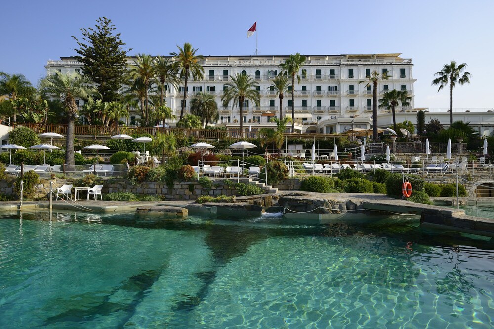Piscina all'aperto