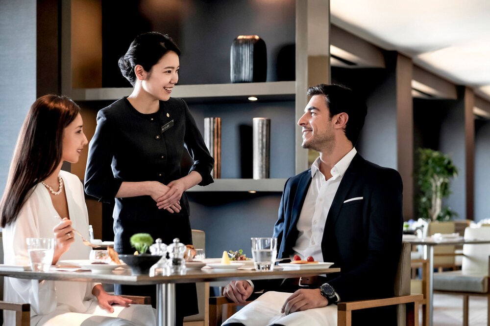Couples Dining