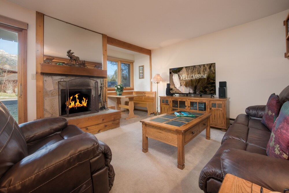 Aspens Condo, 1 Bedroom, 1 Bathroom - Living Area