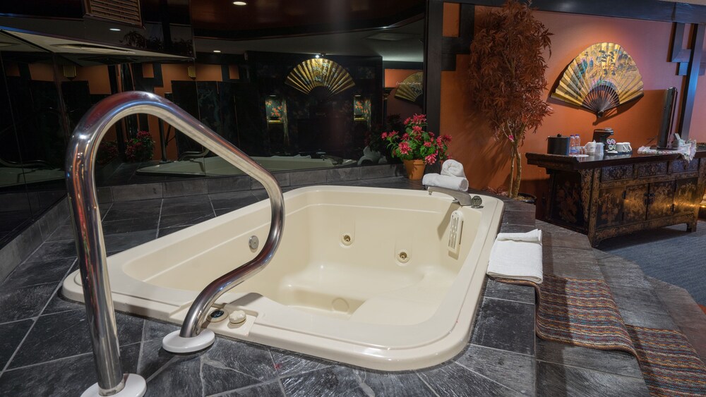 Jetted Tub