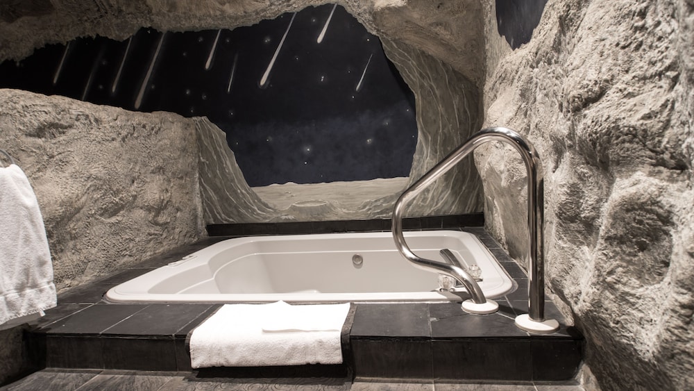 Jetted Tub