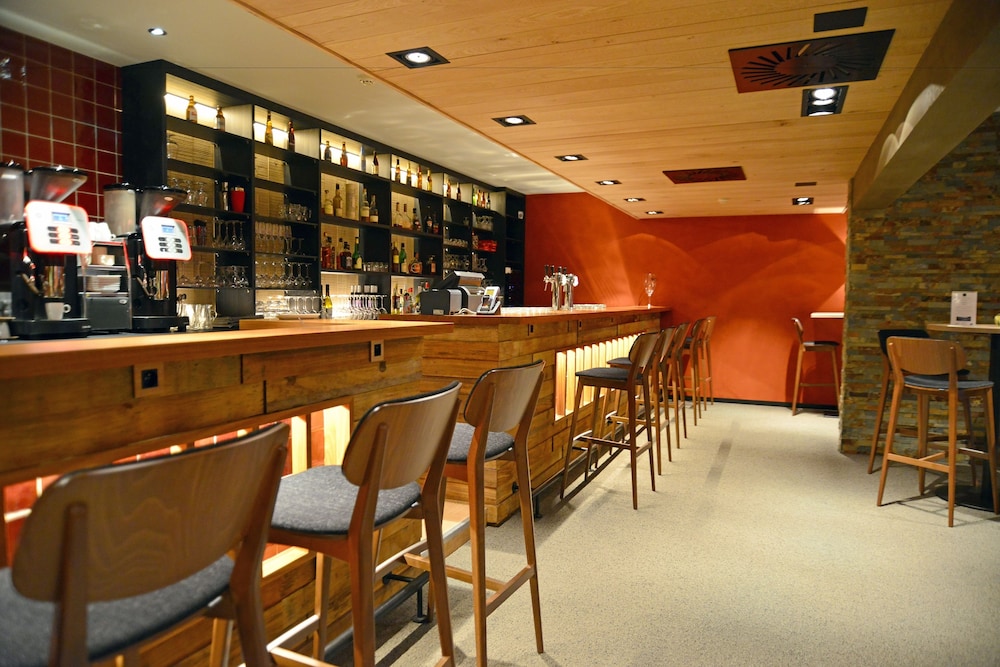 Hotel Bar