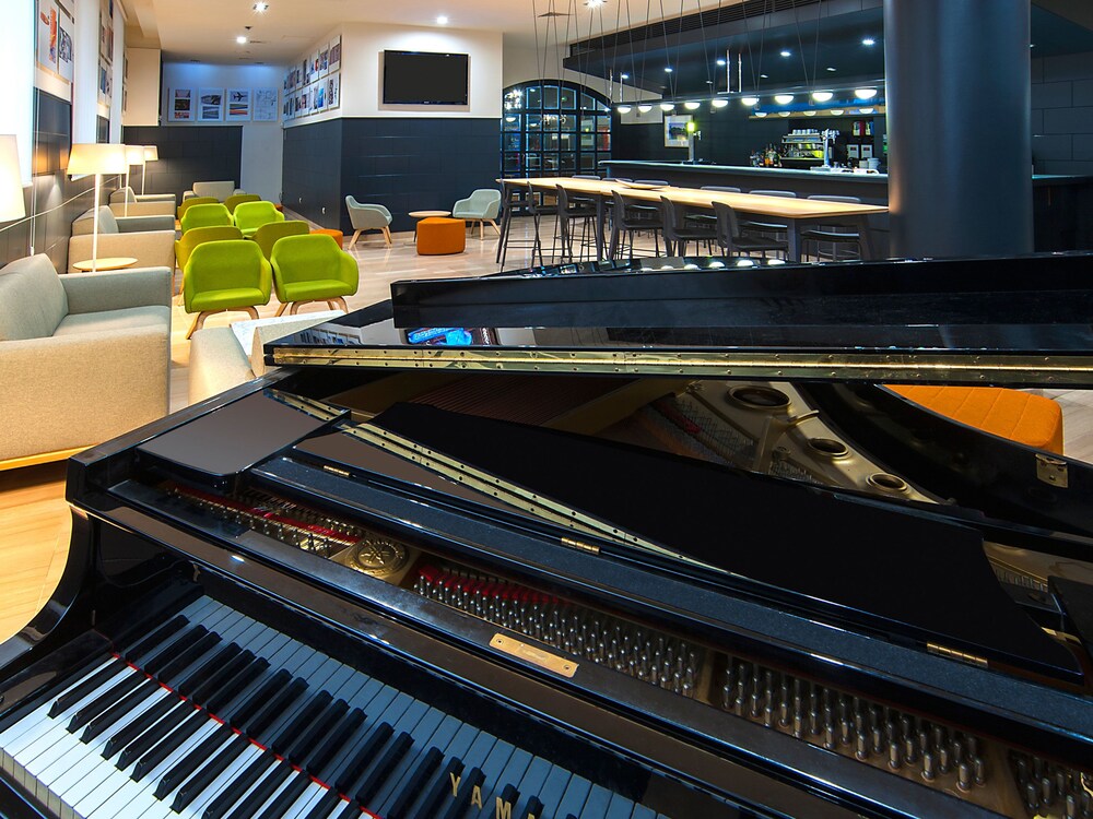 Hotel Lounge