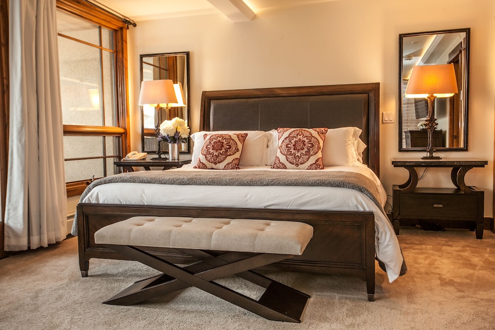 Premium Condo, 4 Bedrooms, Private Bathroom - Guestroom
