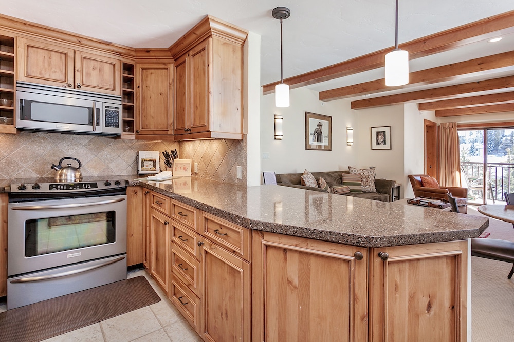 Condo, 1 Bedroom, Mountain View - In-Room Kitchen