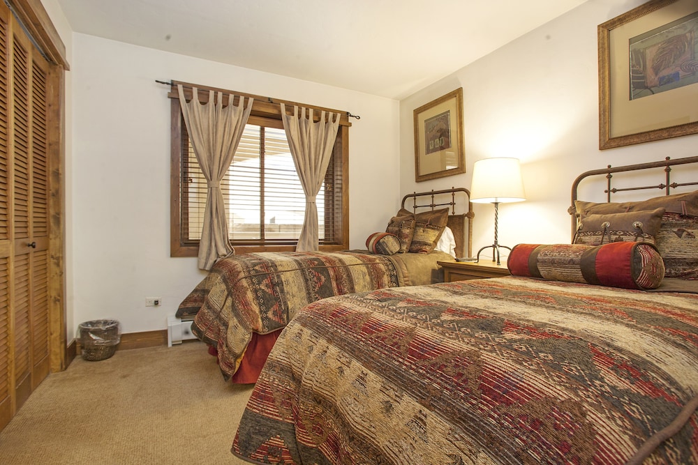 Condo, 2 Bedrooms, 2 Bathrooms - Guestroom