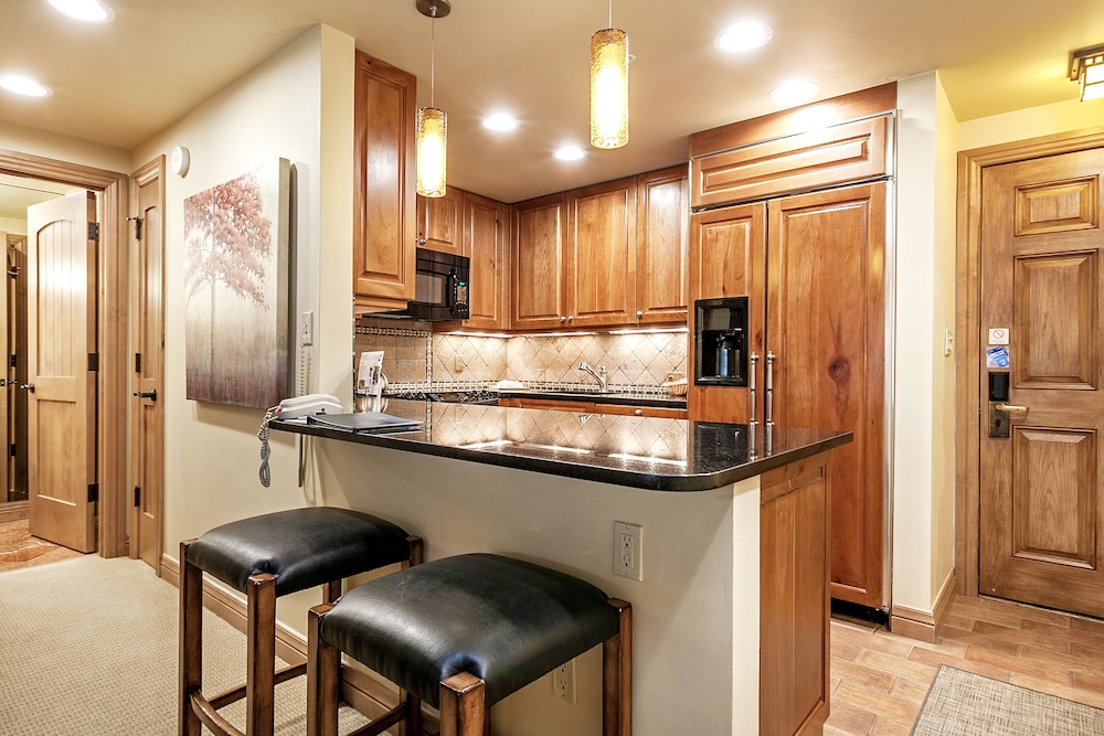 Condo, 1 Bedroom, Mountain View - In-Room Kitchen