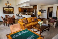 Premium Condo, 4 Bedrooms