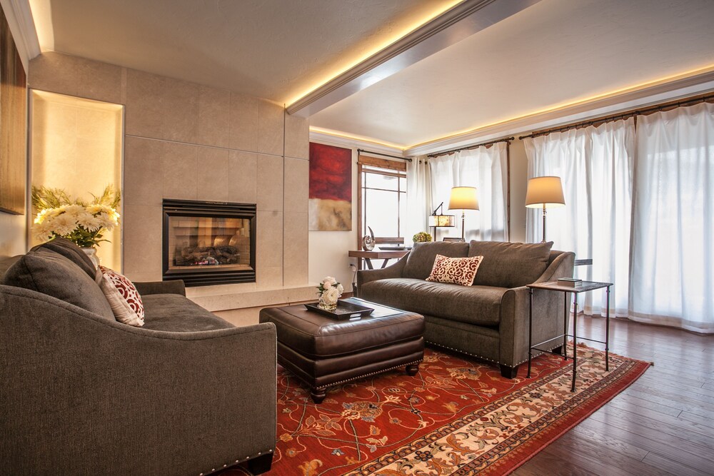 Premium Condo, 4 Bedrooms, Private Bathroom - Guestroom