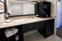 Executive Suite, 1 King Bed, Non Smoking (with Sofabed)
