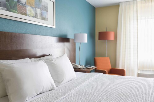 Fairfield Inn & Suites Mansfield Ontario