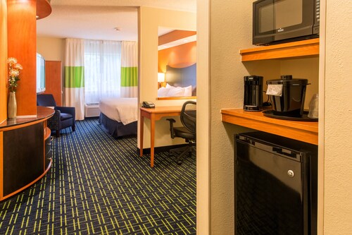 Fairfield Inn & Suites by Marriott Canton