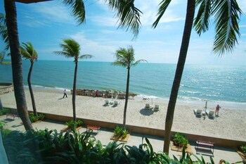 Beach/Ocean View