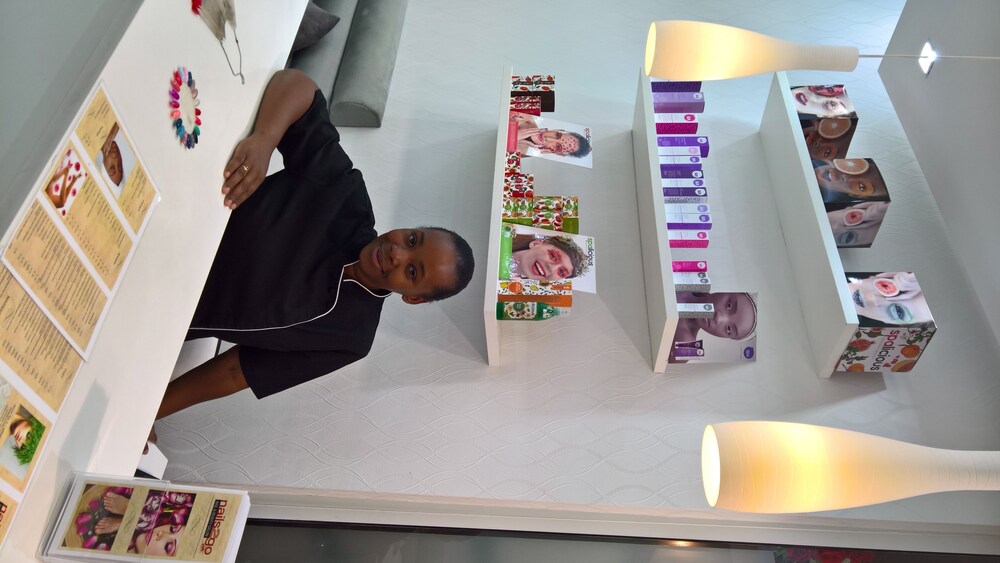 Nail Salon
