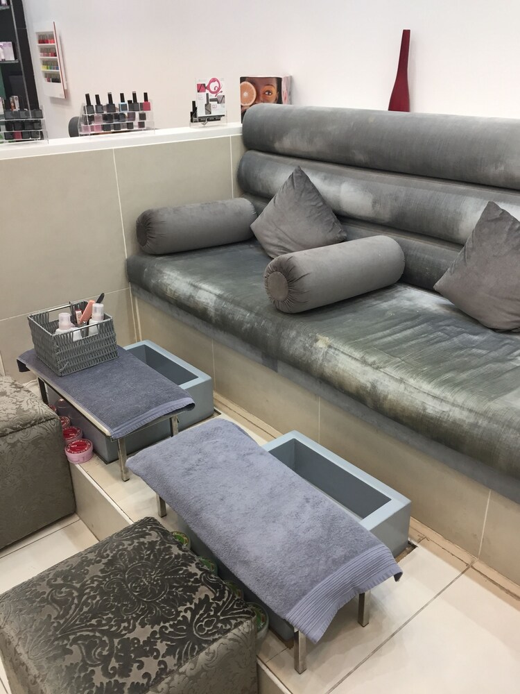 Nail Salon